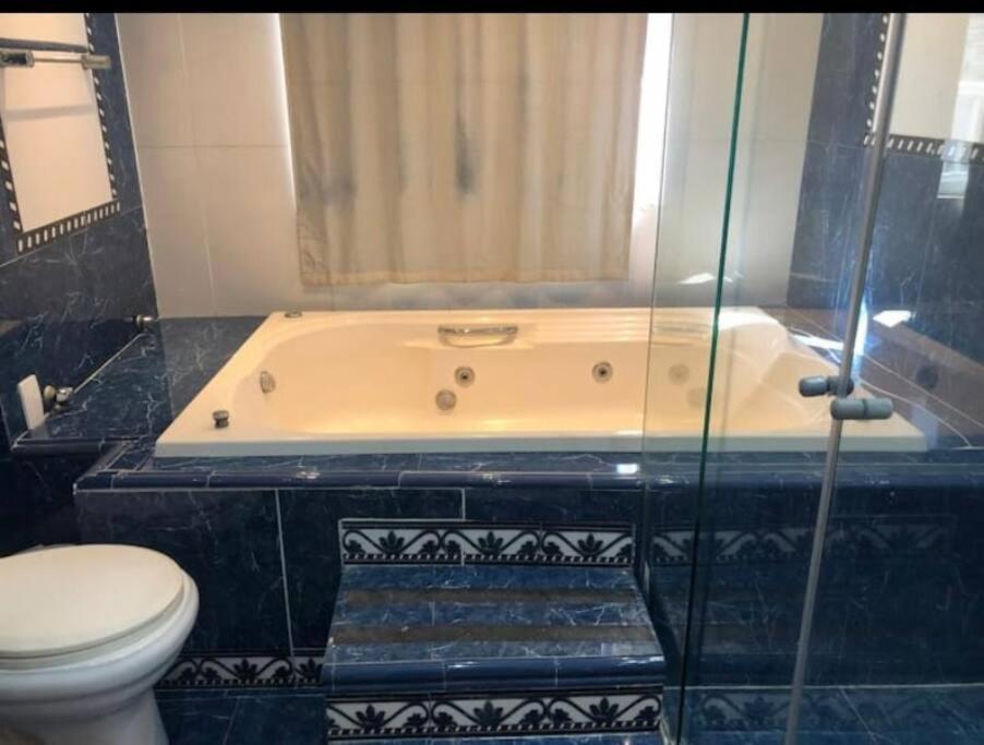 Cobertura Exclusiva Em Copacabana Com Piscina, Jacuzzi E Churrasqueira Ao Lado Do Copacabana Palace * Rio de Janeiro